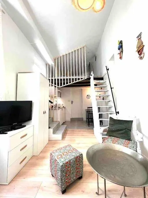 Jolie Mini Maison Lovely Tiny House Vitry-sur-Seine 0*,  France